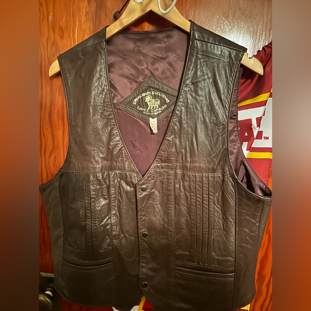 VTG Men's Leather Vest  LOPEZ CAMACHO HECHO Mexico SZ 46 Large